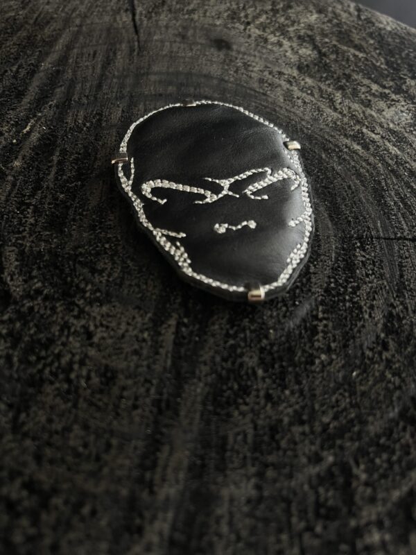 brooch 1